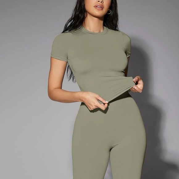 fitting top - Picture 1 of 2